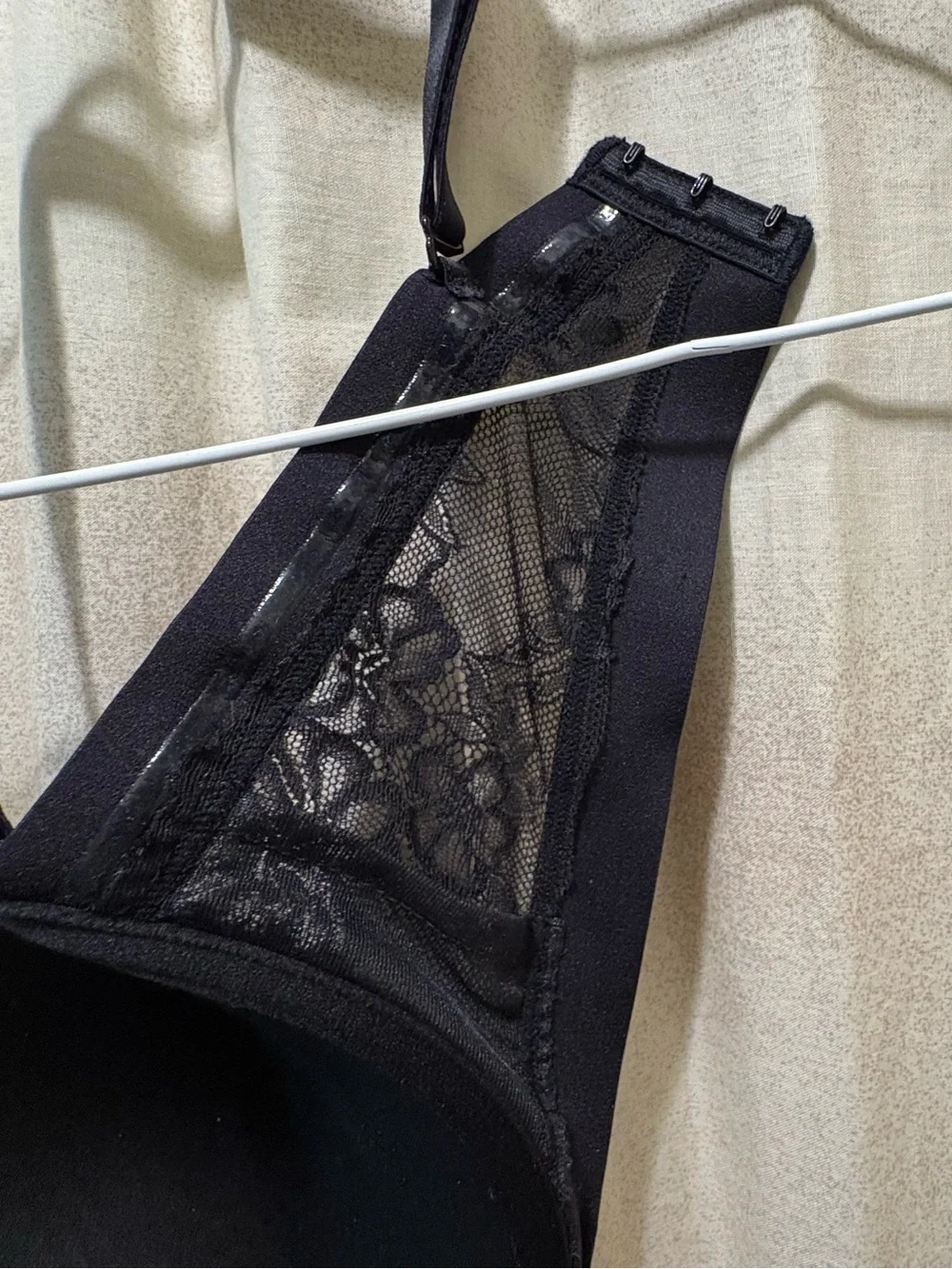 Maidenform Black Strapless Convertible Lace-Trim Bra